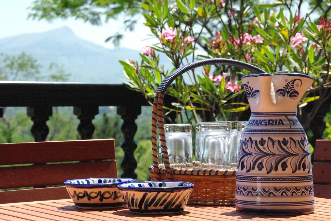 La Croix Basque Bed & Breakfast