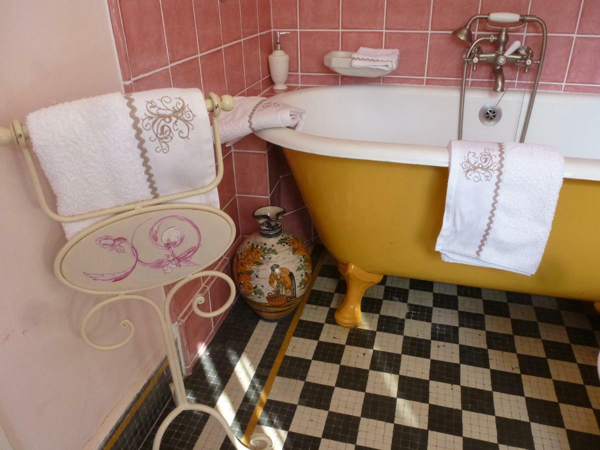 La Croix Basque Bed & Breakfast